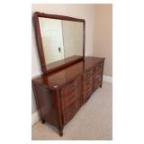 Dresser 69x19x66