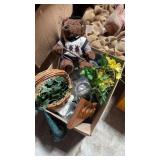 Bear baskets glassware