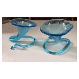 2 Blue flower vases