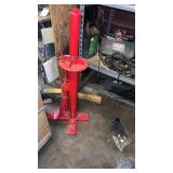 Tire debreaker