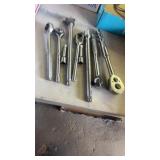 Ratchets  wrenches