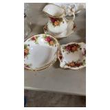 Floral creamer/ ashtray etc