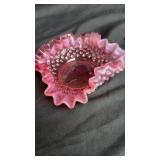 Cranberry opalescent ruffle top dish 6ï¿½