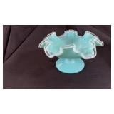 Blue footed bowl 7ï¿½ wide