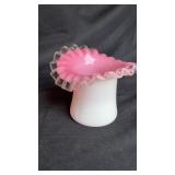 Fenton ruffle edge vase 4ï¿½
