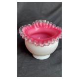 Fenton ruffle edge bowl 4ï¿½