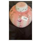 Fenton vase signed 7ï¿½