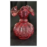 Cranberry vase 6ï¿½