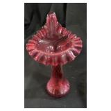 Cranberry vase 7ï¿½