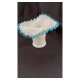 Blue rim vase 5ï¿½