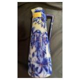 England pitcher/ damaged handle