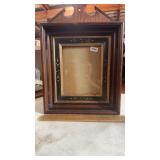 Shadow box frame