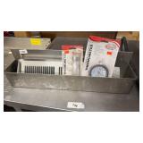 Metal shelf/ thermometer