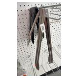 Tongs