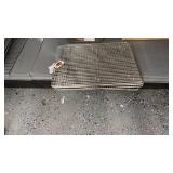 Pan grates