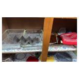 Contents of shelf/ baking dishes