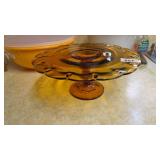 Amber cake stand