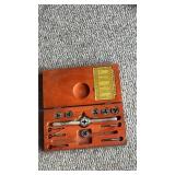Tap and die set