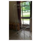 Clothes rack