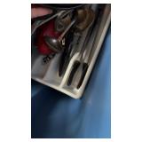 Utensils/ kitchenware