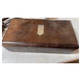 Alec Bradley cigar box