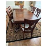 Am. Signature Table/4chairs 2 captains/2 leaves