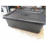 Black Parade Plastic Containers W/Lids 22x15x7