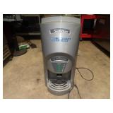 Scotsman 273 Lbs Ice Maker 15'x27'x33' Working