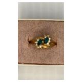 sz 6 Gold Tone Green Stone Ring
