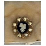 1" Cameo Brooche
