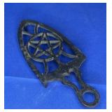 Sadd Iron Stand