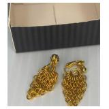 1994 Avon Miniature Mesh Clip on Earrings