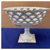Ucagco Reticulated Oval Pedestal Basket 9x6x7t