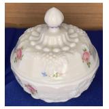 Westmoreland 1979 signed Roses & Bows Powder Box