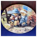1993  8" Hummel Collector Plate Tender Loving Care