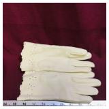 Vintage Ladies Gloves
