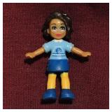 Polly Pocket Shani Treat Compact Mini Figure