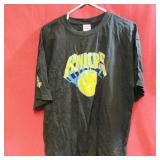 New York Knicks Moose Light T-Shirt (Size XL)