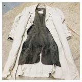 London Fog Brand Mens Trenchcoat (Vintage)