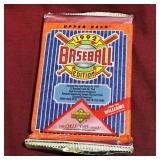 1992 Upper Deck MLB Baseball Cards Pack (Sealed)