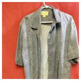 Boundary Bay Brand Button-Up Shirt (Size XL)