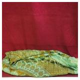 Ladies Scarf (40' x 40')