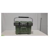 Igloo Max  24Qt Cooler - Used