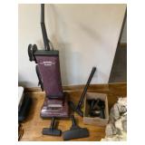 Hoover Vacuum w/Attachments - Missing Hose