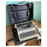 Electric Typewriter w/Case