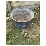 Metal Kettle - 18"x13"