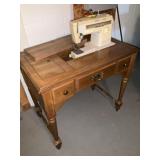Singer Sewing Machine w/Cabinet