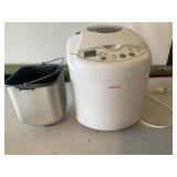 Sunbeam Eectric Bread Maker