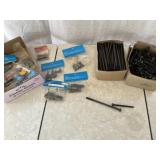 Carriage Bolts 3.5" and 6ï¿½, Chain Links