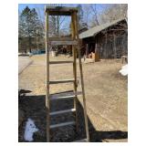 Fiberglass Step Ladder - 84"